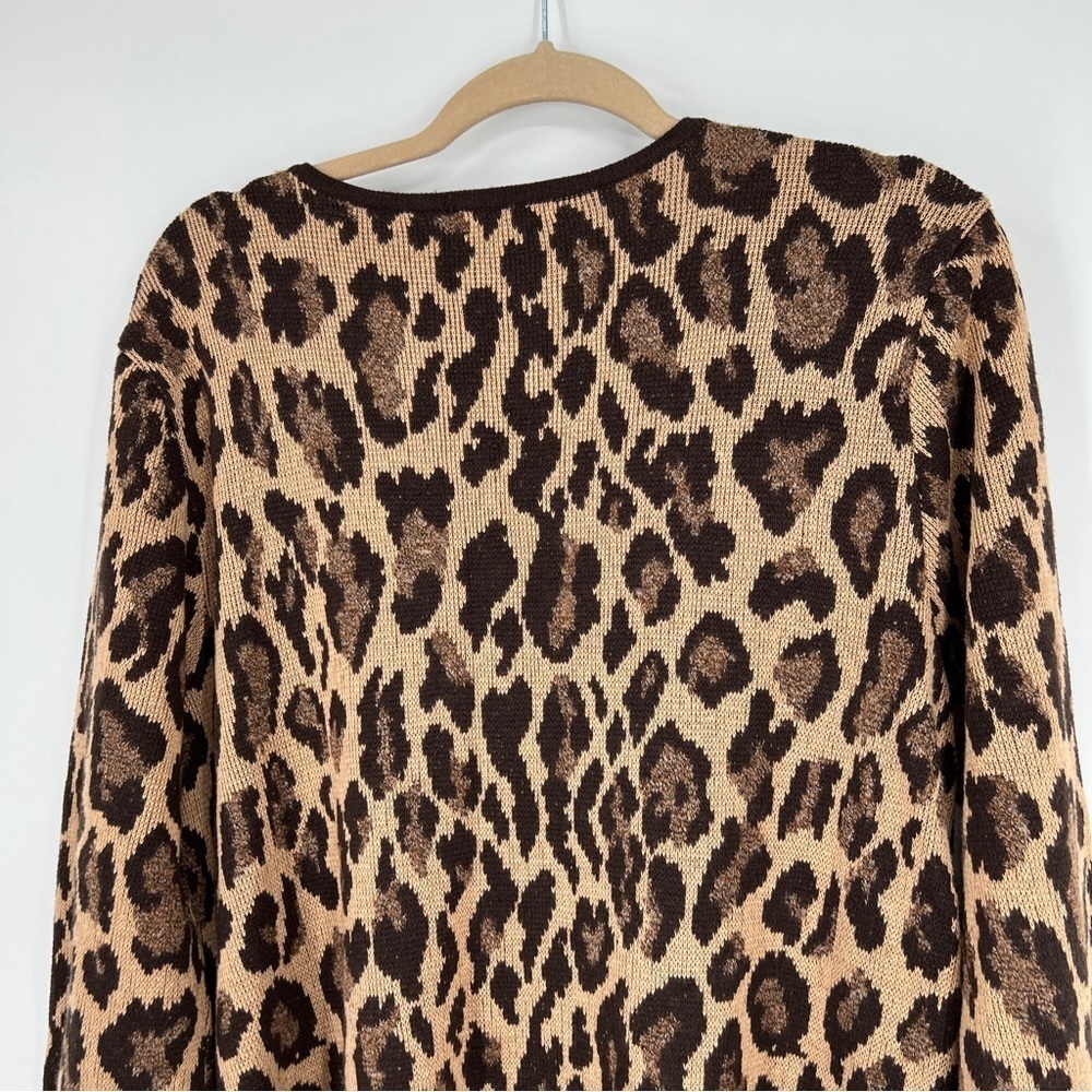Joan Vass Leopard Animal Print Long Sleeves Single Button Roundneck Cardigan - Picture 5 of 10